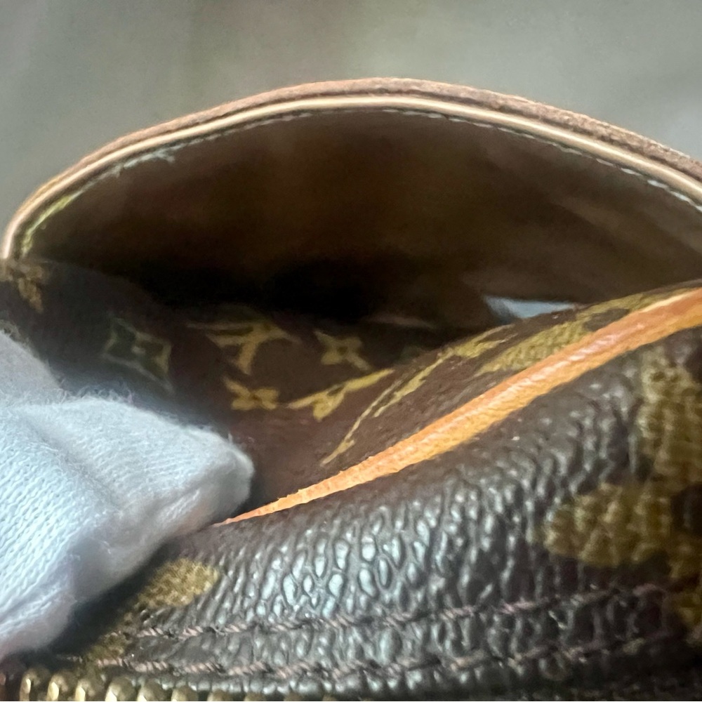✨ Louis Vuitton Monogram Danube PM Crossbody - Picture 11 of 11